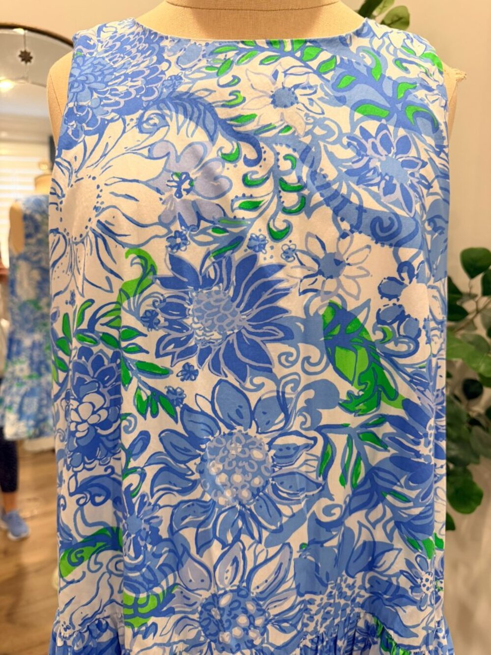 NWOT Lilly Pulitzer mini Dress Small - Picture 2 of 4